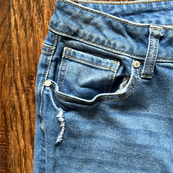 Altar’d State size 27 jeans - Picture 3 of 7